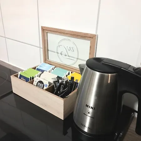 2#netflix &wlan &kingsize Bett & Kaffee Maschine & Zentral & 500m Innenhafen & 2 Min U Bahn Apartment *