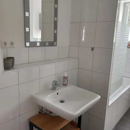 2#netflix &wlan &kingsize Bett & Kaffee Maschine & Zentral & 500m Innenhafen & 2 Min U Bahn Apartment *